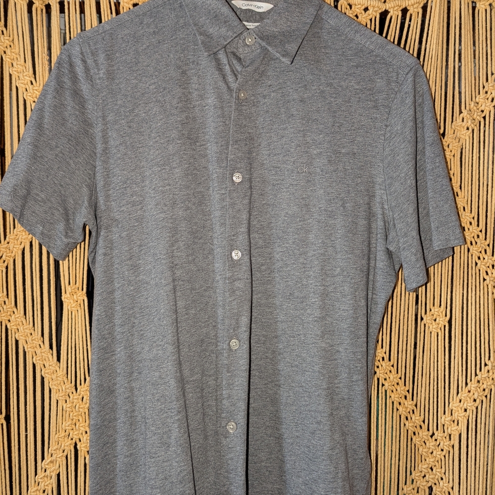 Calvin Klein Liquid Touch Button Down